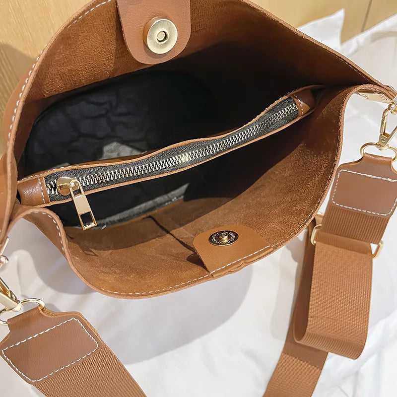 Women's Large Capacity Tote Bucket Bag Messenger