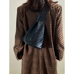 Stylish Slanted Chest Bag Artistic Bucket Bag