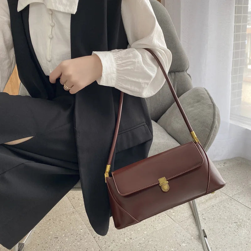 High Class Western Texture Retro Armpit Bag