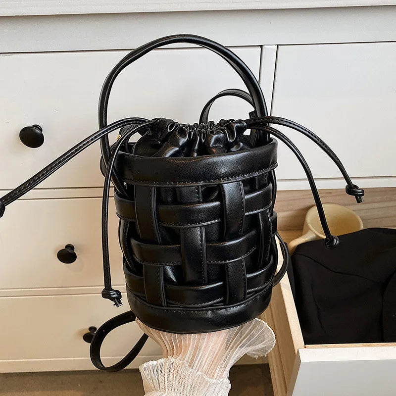 Fashionable Small Bucket Shoulder Messenger Bag