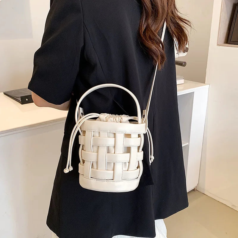 Fashionable Small Bucket Shoulder Messenger Bag