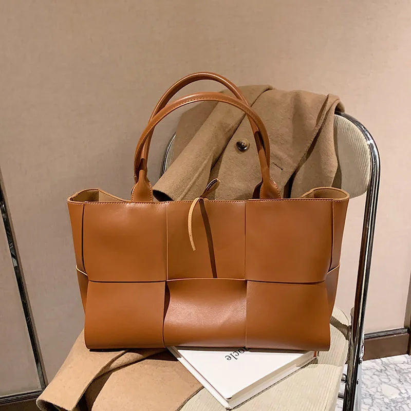 Textured Large Capacity Weaving Shoulder Bag Handbag Tot Bag