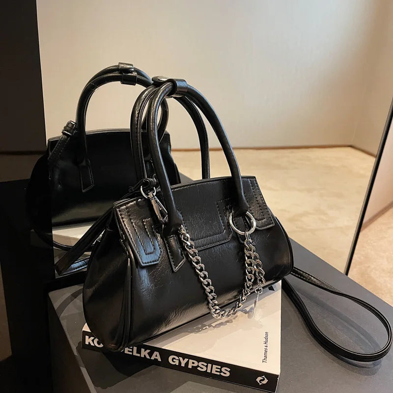 Large Capacity Messenger Shoulder Bag Retro Leisure Handbags