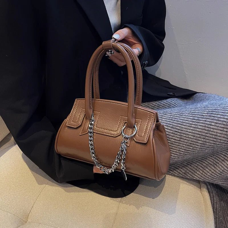 Large Capacity Messenger Shoulder Bag Retro Leisure Handbags