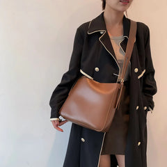 Monochrome Shoulder Bag Large Capacity Handbag