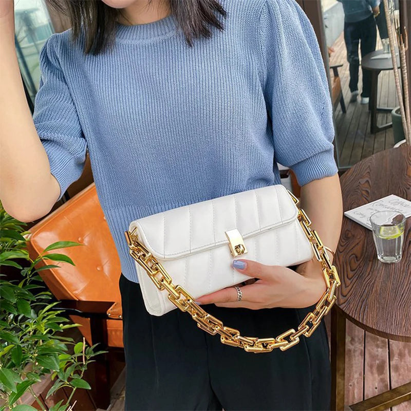 Quilted Flap Shoulder Bag Retro Handbag Metal Chain Small Purse