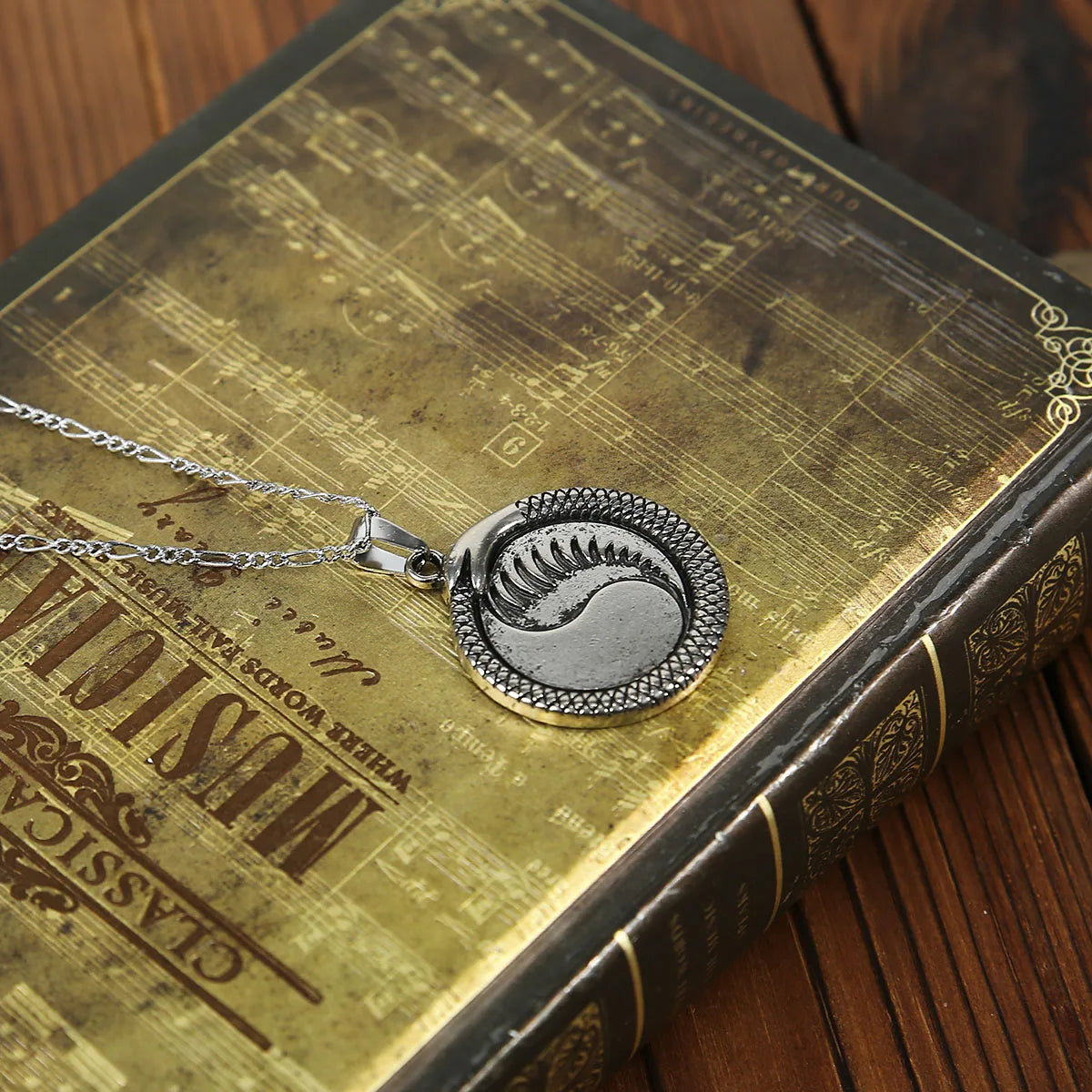 Vintage Wheel of Time Necklace