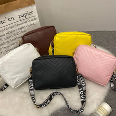 Embroidered Tassel Messenger Bag for Women Leisure Crossbody Shoulder Bag