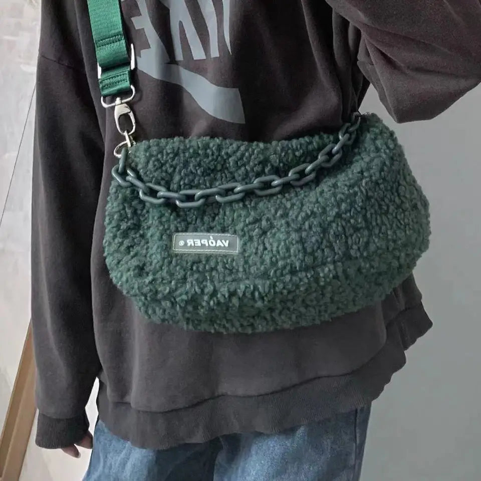 Winter Messenger Plush Bag Lamb Wool Youth One-Shoulder Bag Chain Street