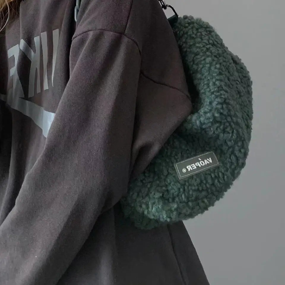 Winter Messenger Plush Bag Lamb Wool Youth One-Shoulder Bag Chain Street