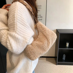 Winter Women's Shoulder Bag Messenger Petal Strap Boston Armpit Bag