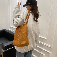 Vintage Shoulder Bag with Outside Pocket