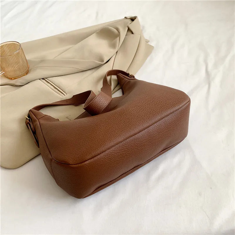 Winter Shoulder Bag Soft Surface PU Leather Big Pockets Adjustable Strap