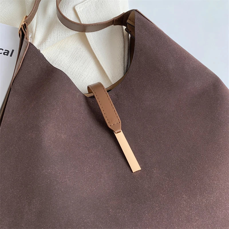 Fashionable PU Leather Shoulder Bags with Tassels