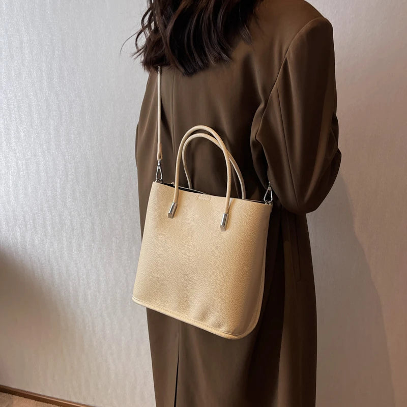 Fashionable Tote Women Shoulder Bags PU Leather High Capacity Multi-function