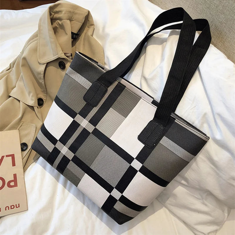 Retro Leather Shoulder Tote Bag for Women - Daily Use