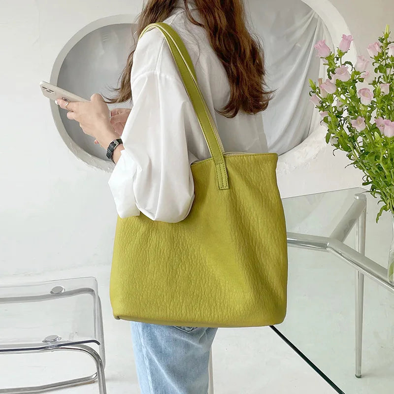 Women's Large Capacity One Shoulder Bag PU Leather Travel Style