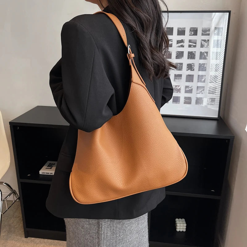 Fashionable Women's Shoulder Bags Top Brands PU Leather Big Pockets