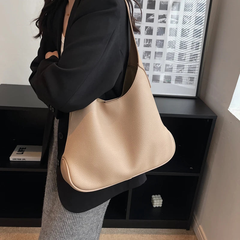 Fashionable Women's Shoulder Bags Top Brands PU Leather Big Pockets