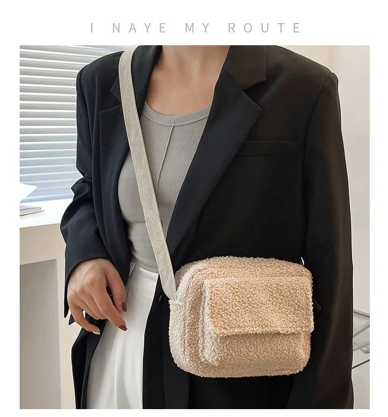 Plush Fabric Women's Crossbody Bag Lambs Wool Fluffy Fur