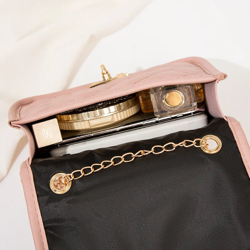 Embroidered Diamond Lattice Chain Shoulder Bag