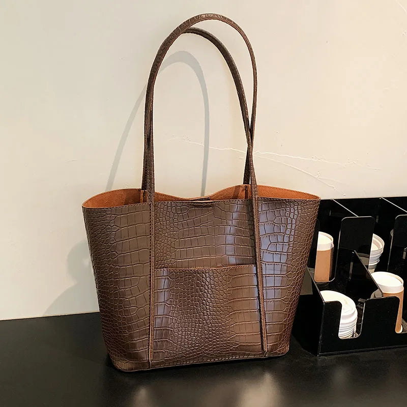Fashionable PU Leather Women's Bag Soft Surface High Capacity