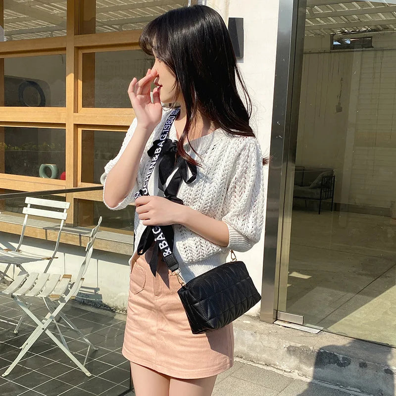 Lingge Embroidery Messenger Bag for Women