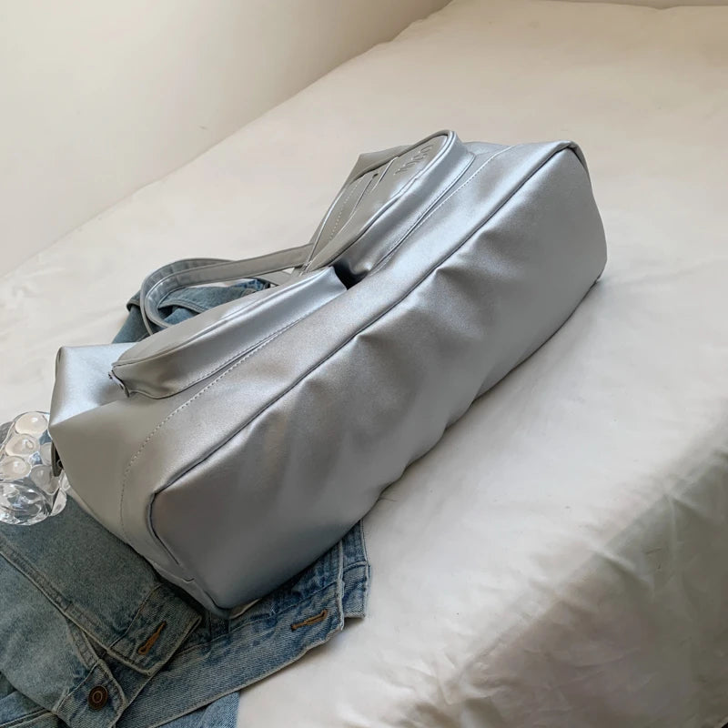 Large Capacity Women's Travel and Fitness Handbag