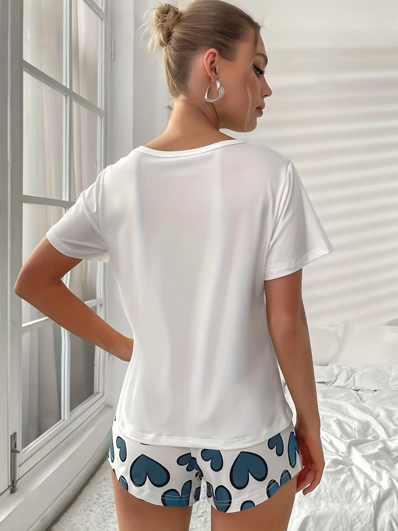 Heart Print Pajama Set Short Sleeve Top & Shorts Women's Sleepwear