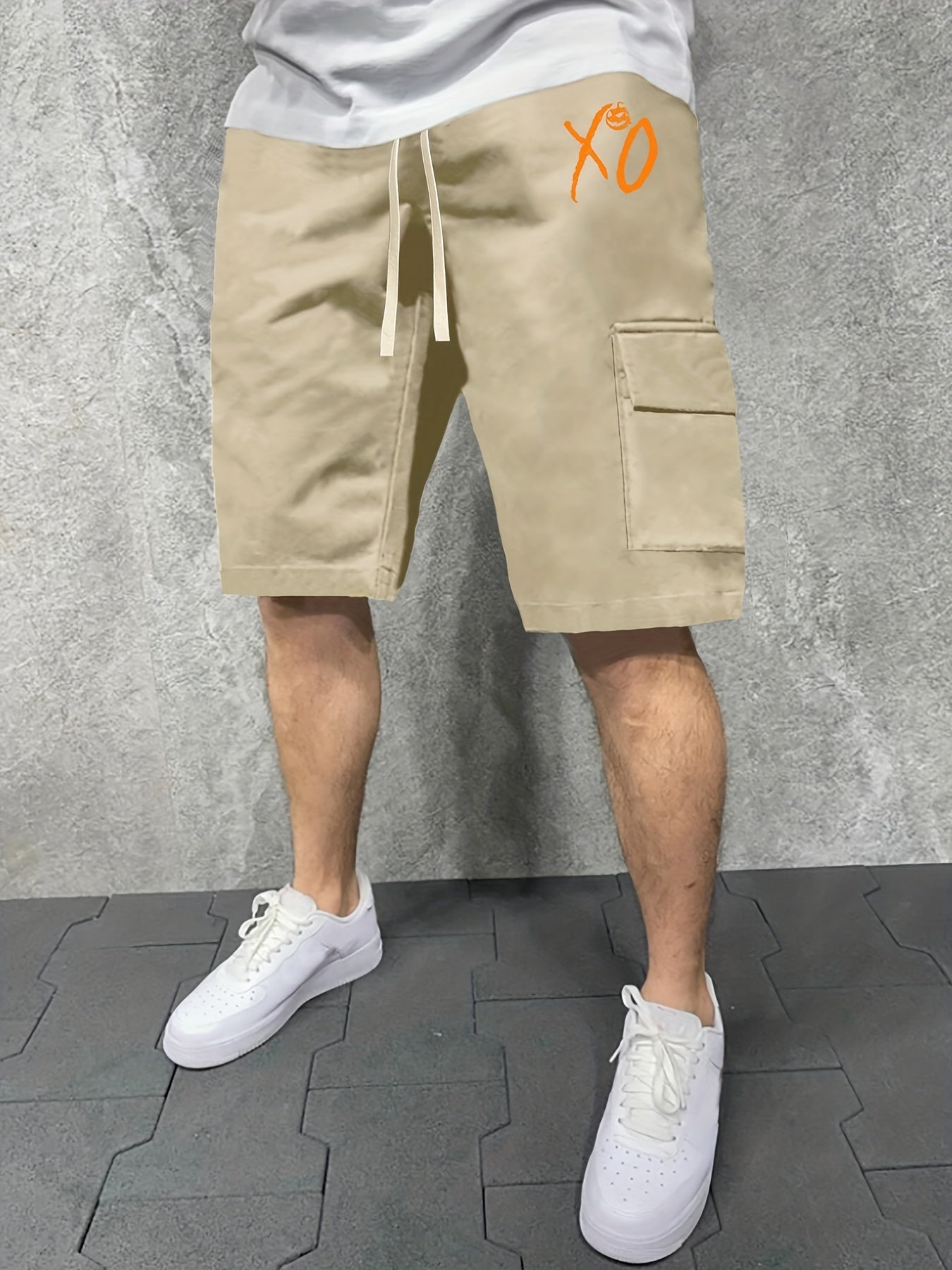 XO Pattern Comfy Shorts Men's Solid Knee Elastic Waist Drawstring Shorts