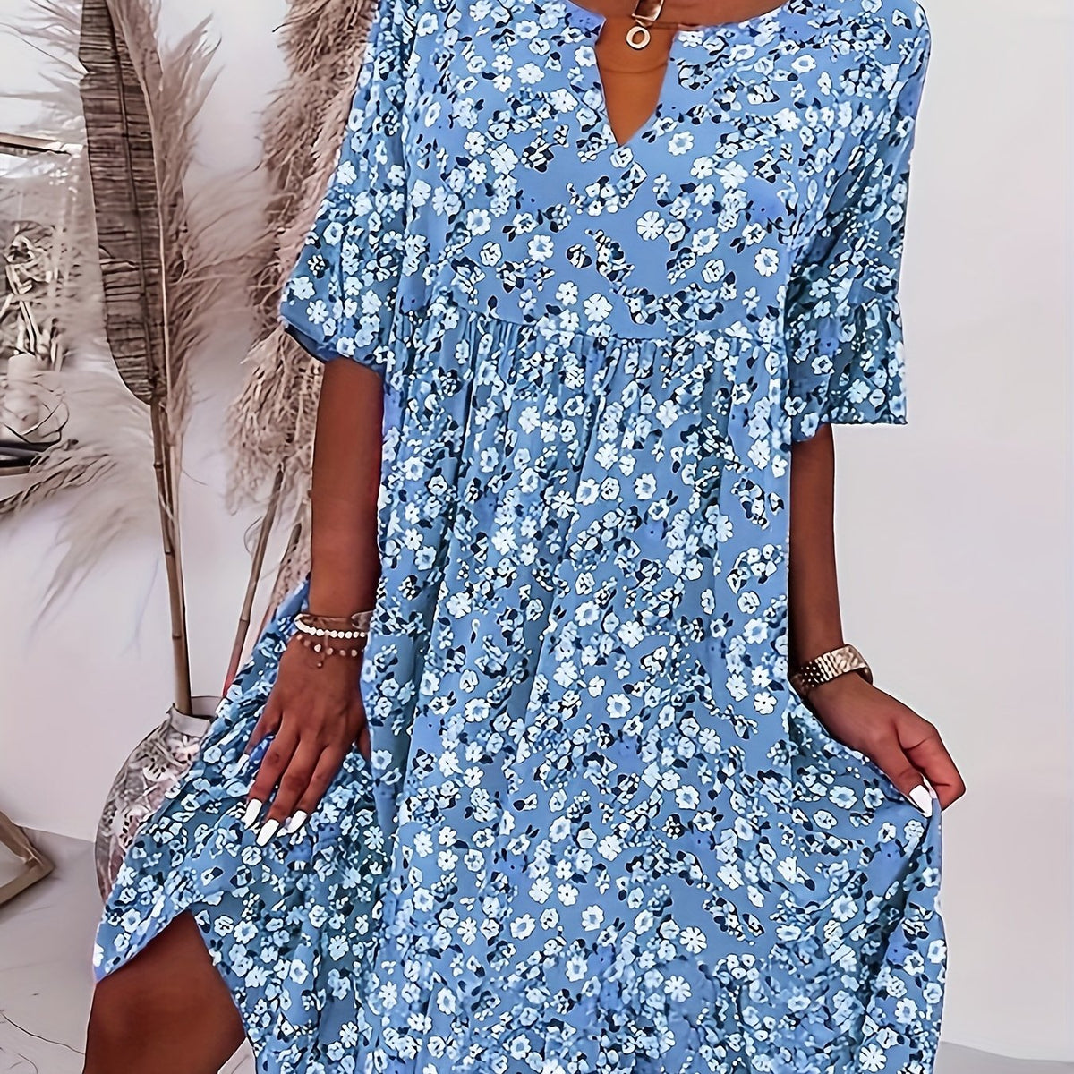  Ditsy Floral Print Bell Sleeve V Neck Casual Dress