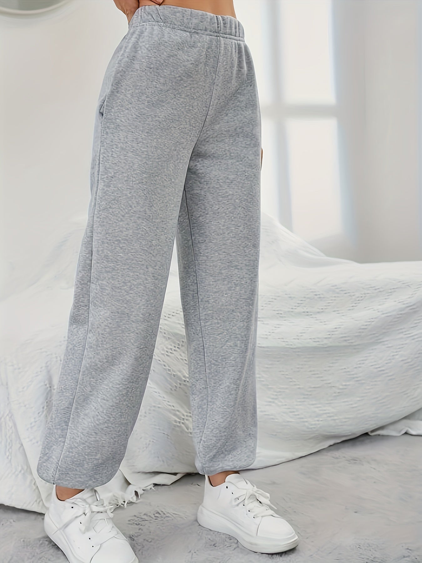  High Rise Joggers with Pockets