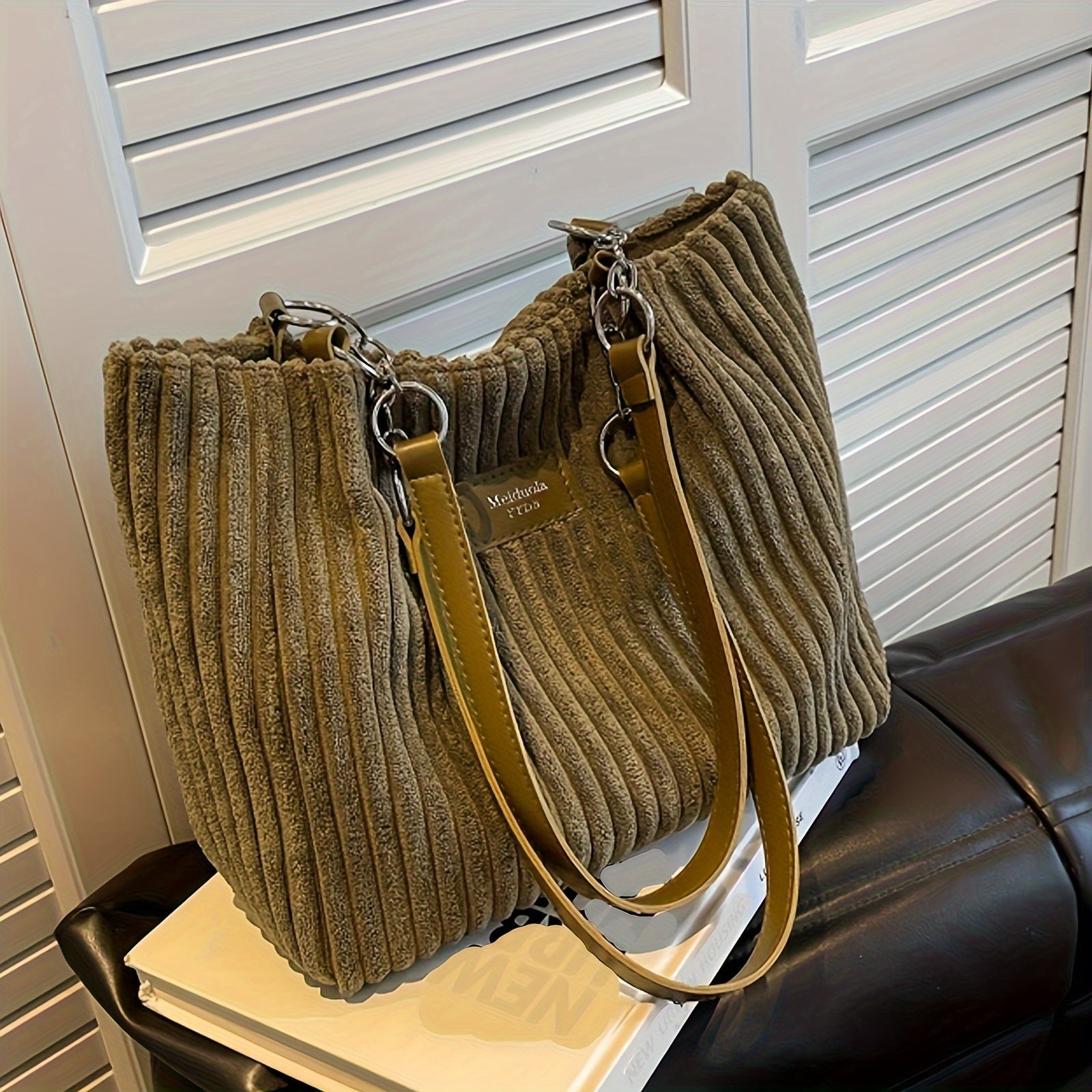 Stylish Corduroy Shoulder Bag for Women Zip Closure Fixed Strap