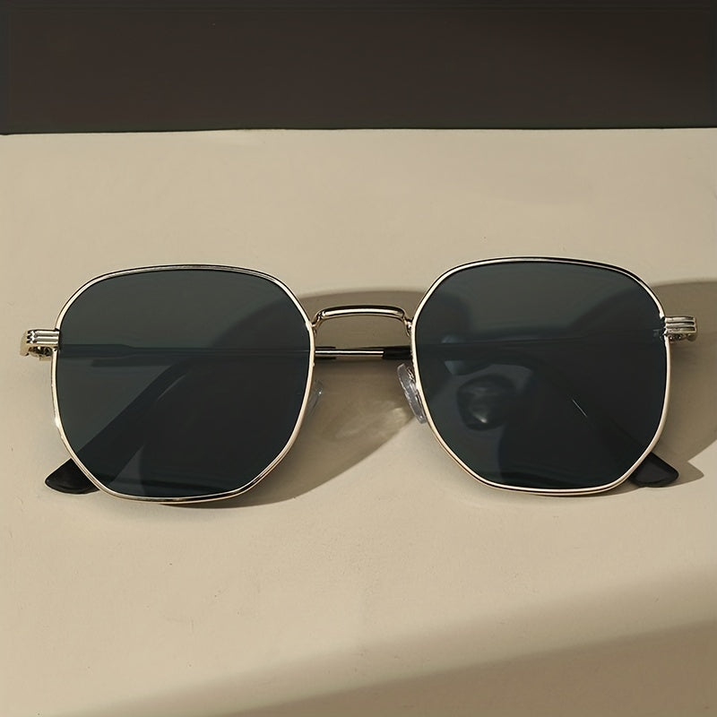 Square Metal Sunglasses UV400 for Women Men Retro Outdoor Glasses