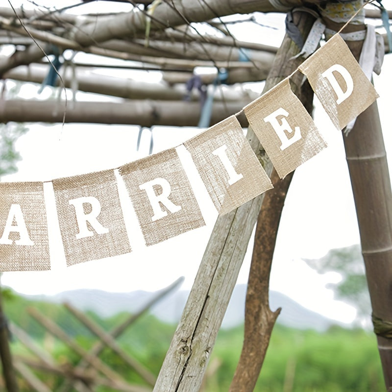 Rustic Just Married Mr & Mrs Wedding Bunting Decoration