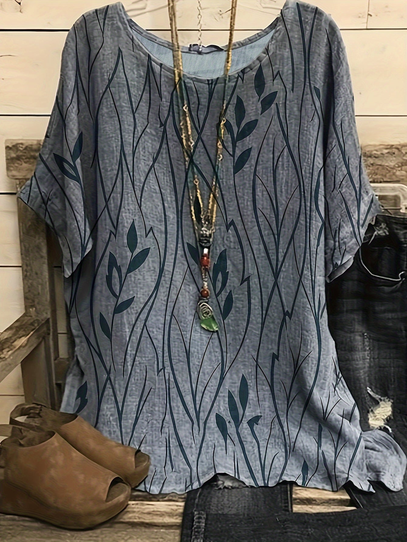  Floral Print Round Neck Half Sleeve Tee