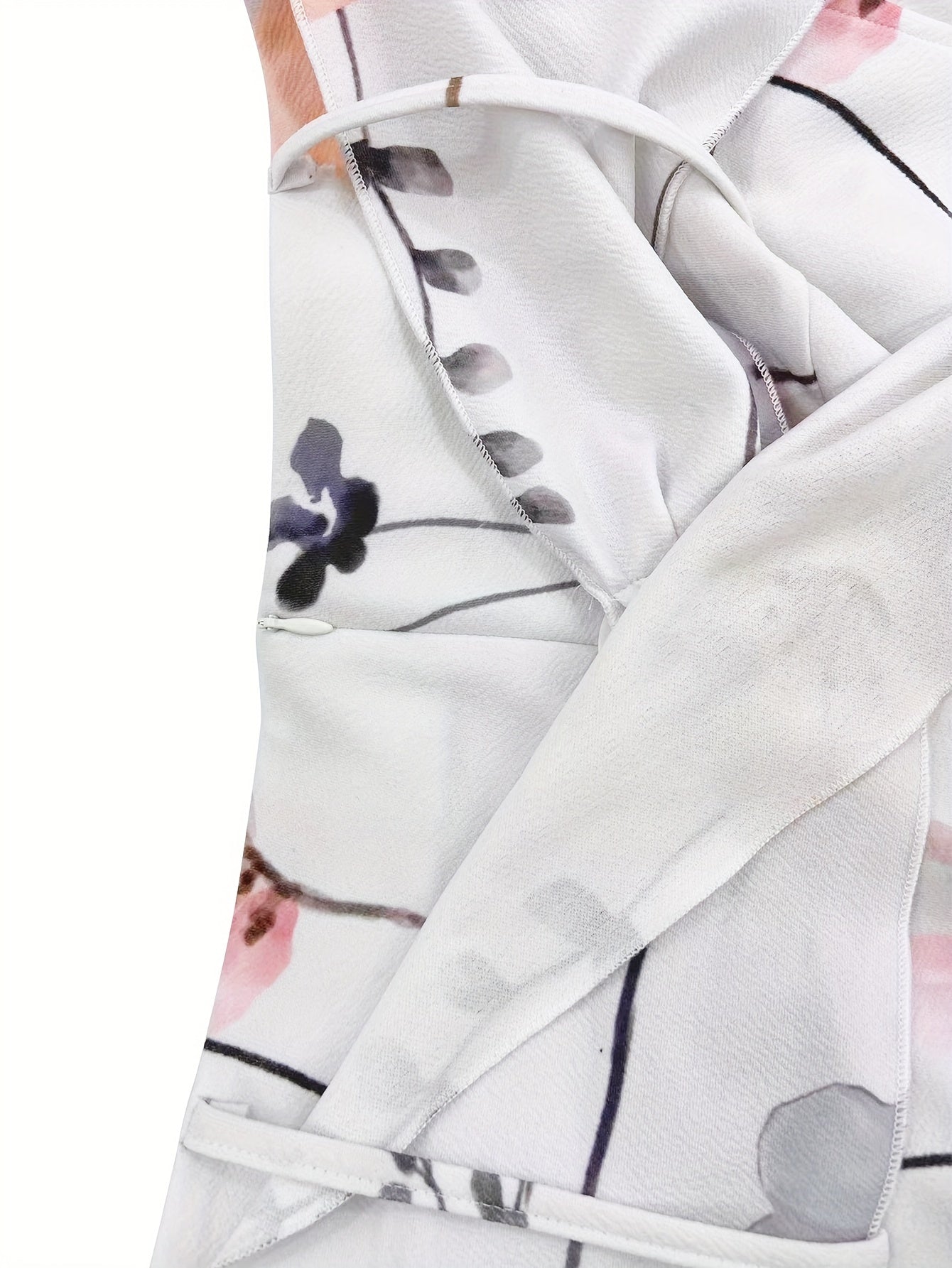Floral Print Belted High Rise Trousers With Pockets