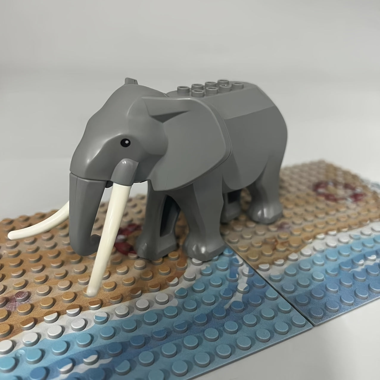 Gray Elephant Building Block Toy Model - Realistic Trunk and Tusks