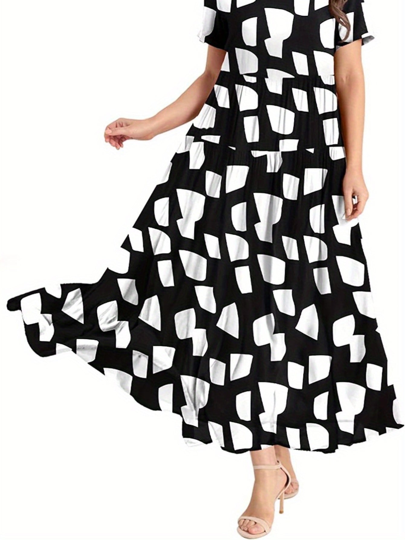 Geometric Print Short Sleeve Maxi Dress