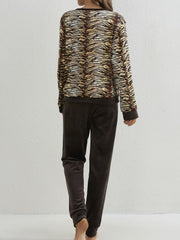 Leopard Print Pajamas Set Long Sleeve Crew Neck Top & Pants