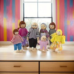7pcs Family Doll Set Jointed Action Figures for Dollhouse Role Play