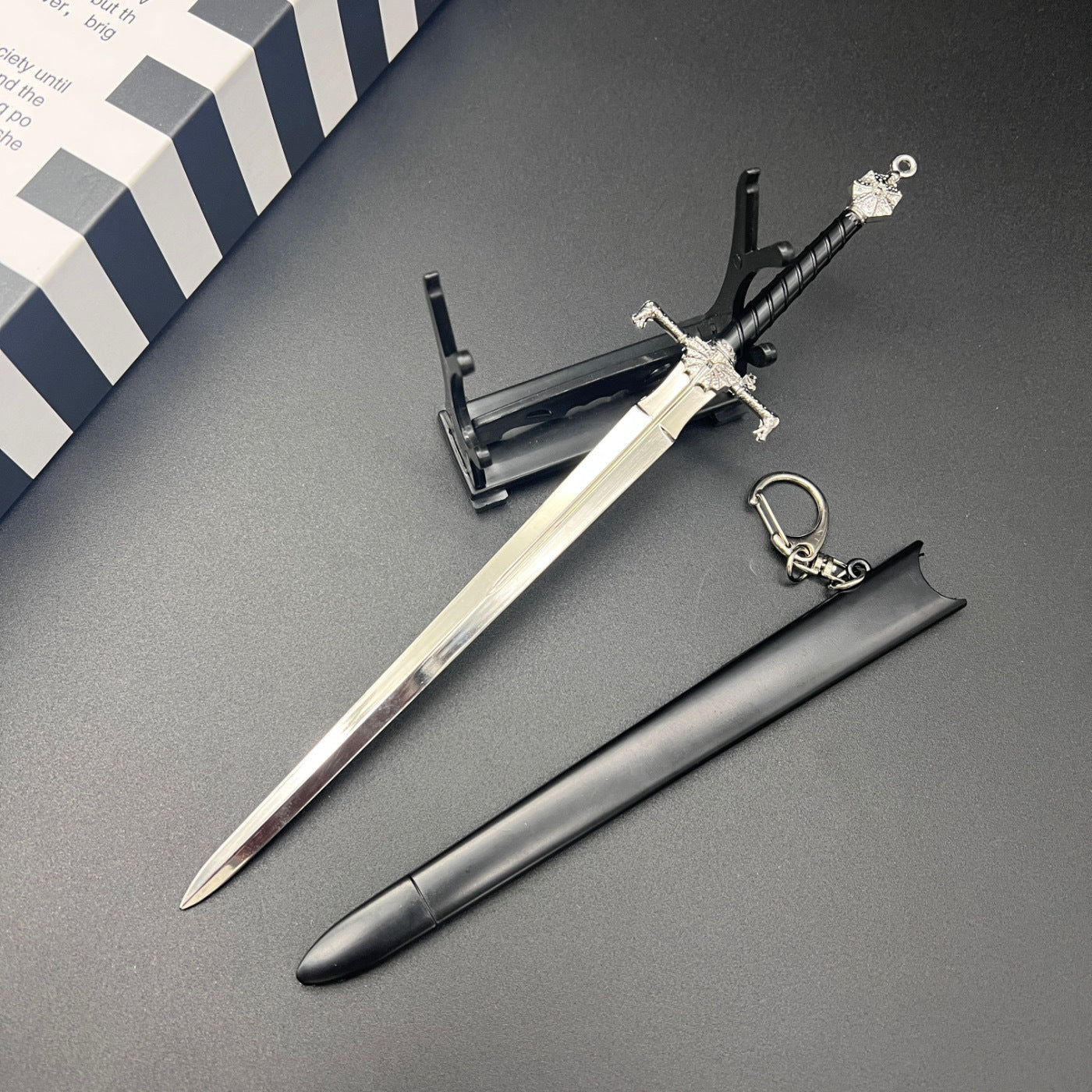 Mini Metal Sword Model Toy Game Desk Keychain Collection Gift