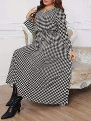 Women's Plus Houndstooth Long Sleeve Belted Dress