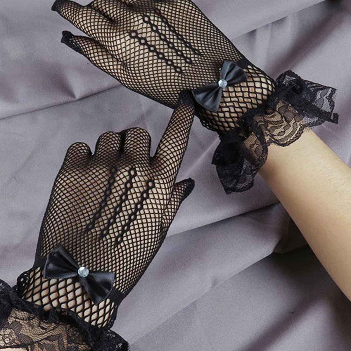 Lace Gloves with Rhinestone Bowknot for Weddings & Events