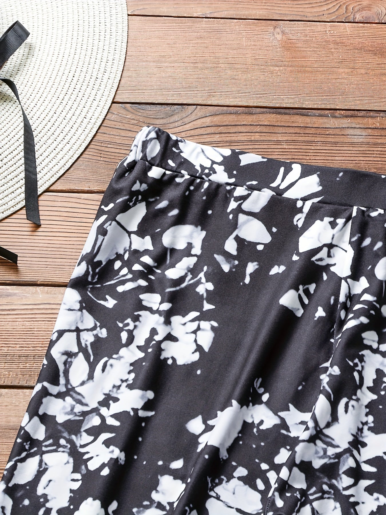  Allover Print Stretch Biker Pants