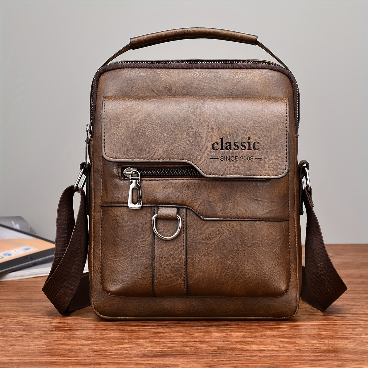 Retro PU Leather Mens Shoulder Bag Spacious Briefcase