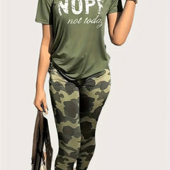  Casual Outfits Set Women's Plus Letter Print Top & Camo Leggings