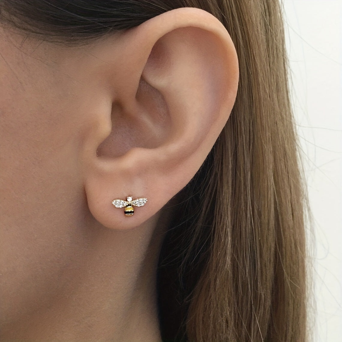 Zircon Bee Stud Earrings Silver Plated Minimalist Style Jewelry