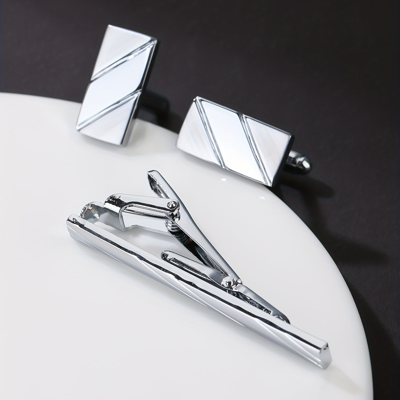Glossy Laser Cutting Line Tie Clip Cufflinks Set