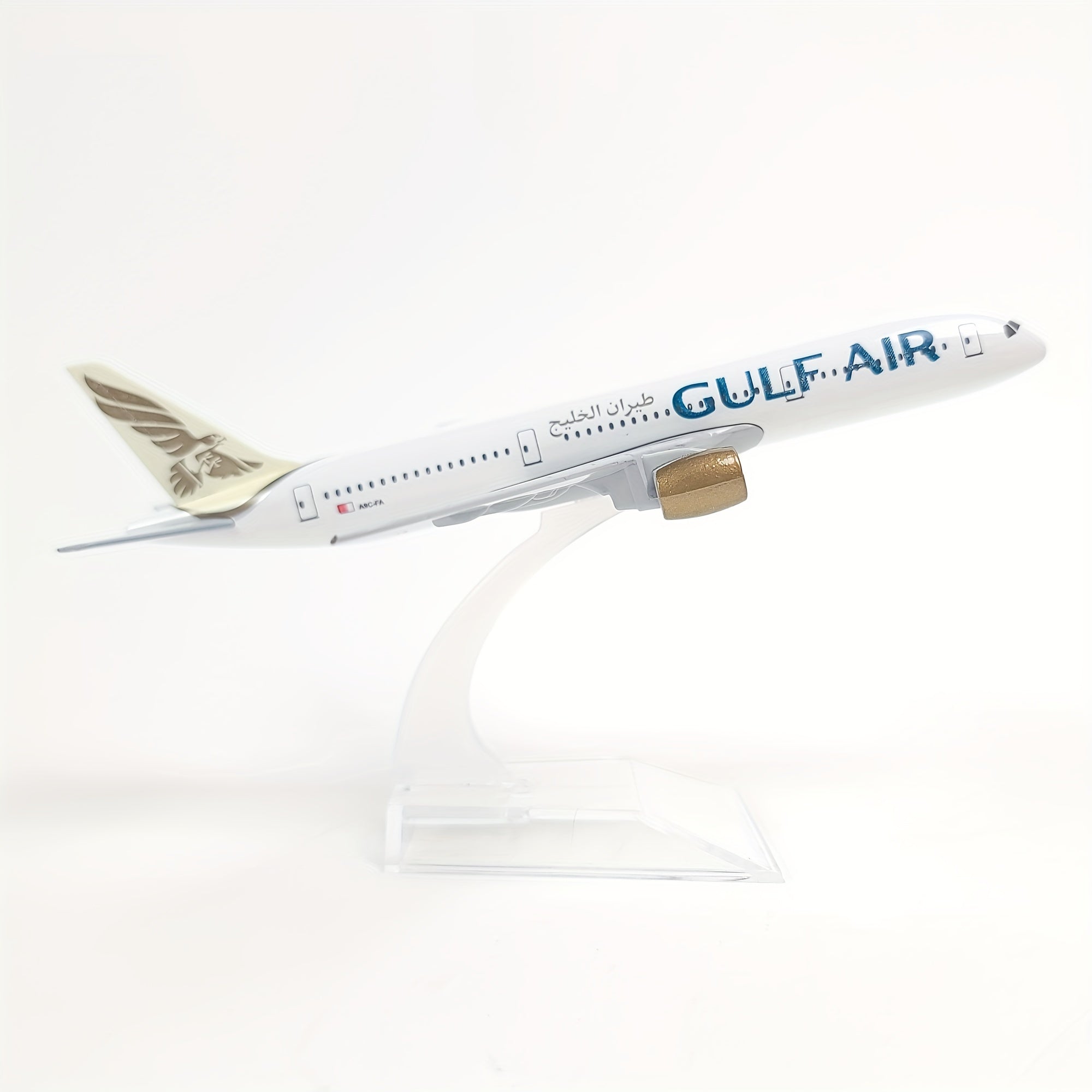 Boeing 787 Cathay Gulf Air 1:400 DieCast Model Kit